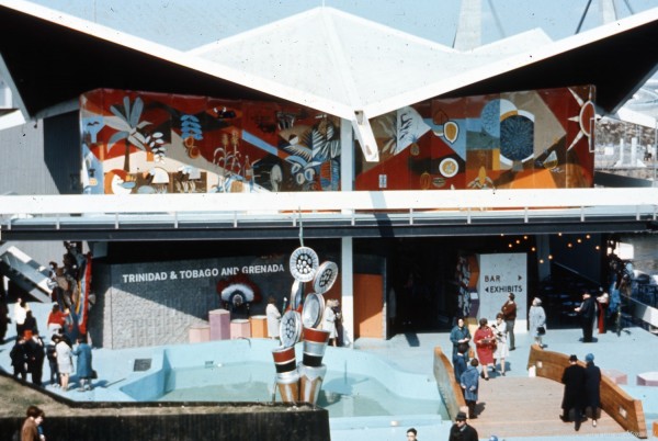 Le pavillon de Trinidad, Tobago et Grenade. - 1967. Archives de la Ville de Montréal. VM94-EXd281-007