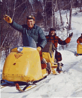 «Une nouveauté : le "ski-doo" ou auto-neige», Montréal 67 (novembre 1967), p. 10