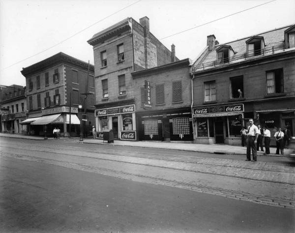 Photo : Henri Thibodeau, 1947, Archives de la Ville de Montréal, VM95,SY,SS1,SSS1.
