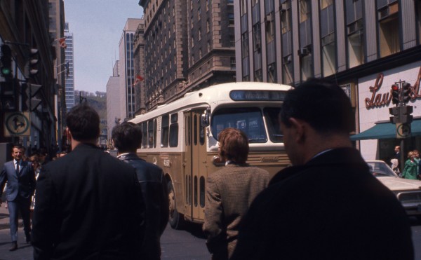 Vue de la rue Peel vers le nord, 1968. VM94-AD50-001
