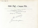 Signature du livre d'or de la Ville de Montréal par Édith Piaf, Jacques Pills, Harry Mimmo et le maire Jean Drapeau. Le nom de Piaf a été écrit de façon erronée, avec deux "f". VM1,S12,D4