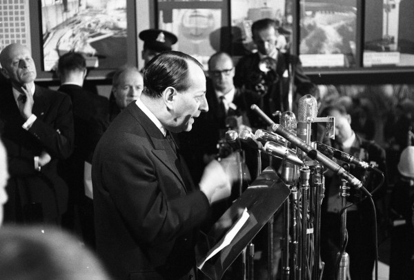 André Malraux à l'Exposition française au Palais du Commerce, 10 octobre 1963, VM94-E316-046