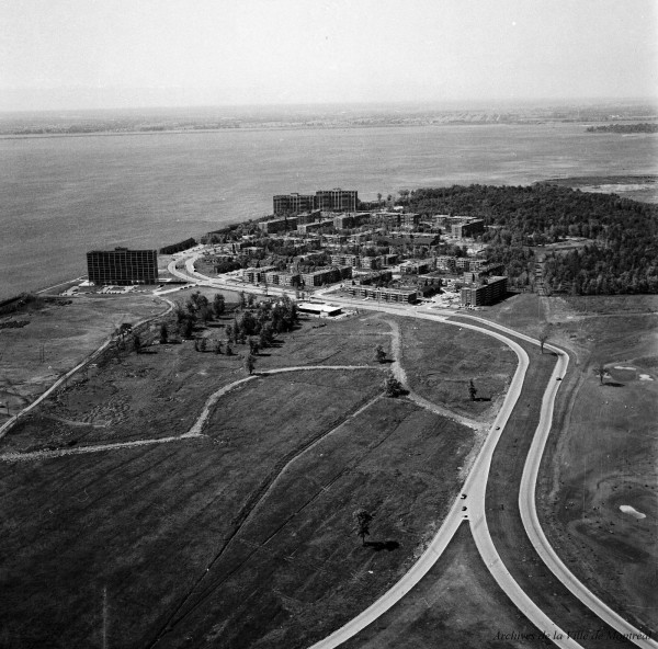 Île des Soeurs, 1971. VM94-B085-010