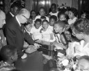 Visite des enfants du Negro Community Center (NCC), 1962, VM94-E39-005