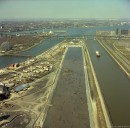 Construction du bassin olympique. 1976.