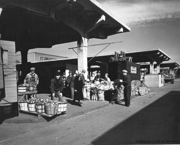Le marché du Nord ou Jean-Talon, photo d'Armour Landry, 1955, VM94-D0414