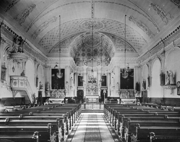 Intérieur de l'église su Sault-au_Récollet, reproduction d'Edgar Gariépy, vers 1920, BM42-G0813_pl-ver