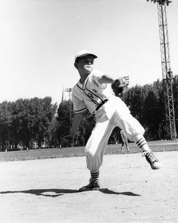 A young pitcher at La Fontaine Park, 1950s, VM105-NUM2-001
