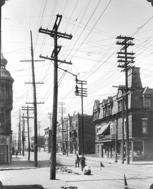 La rue Sainte-Catherine Est dans Hochelaga près de la rue Préfontaine, 1930, VM98-Y_2P034
