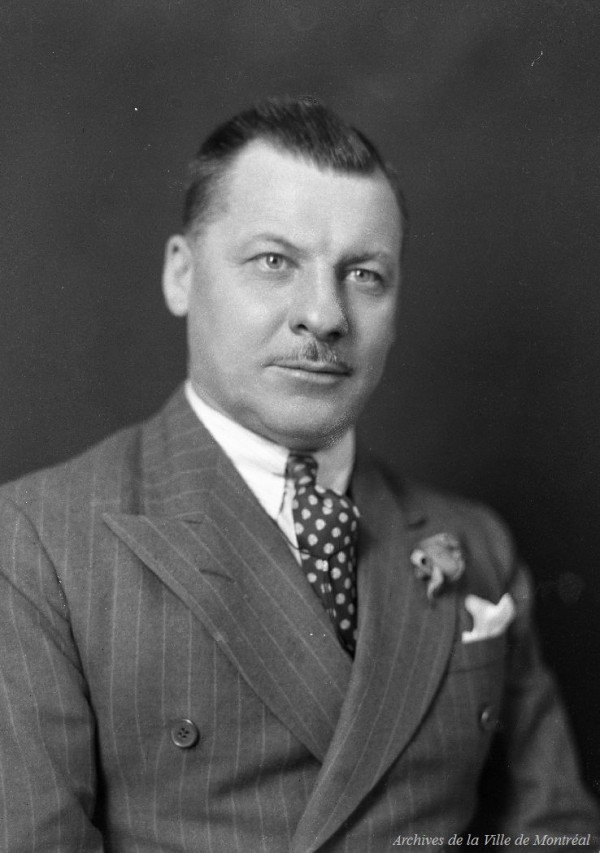 Adhémar Raynault, maire de Montréal de 1936 à 1938 et de 1940 à 1944, photo vers 1936, VM94-Z961-3