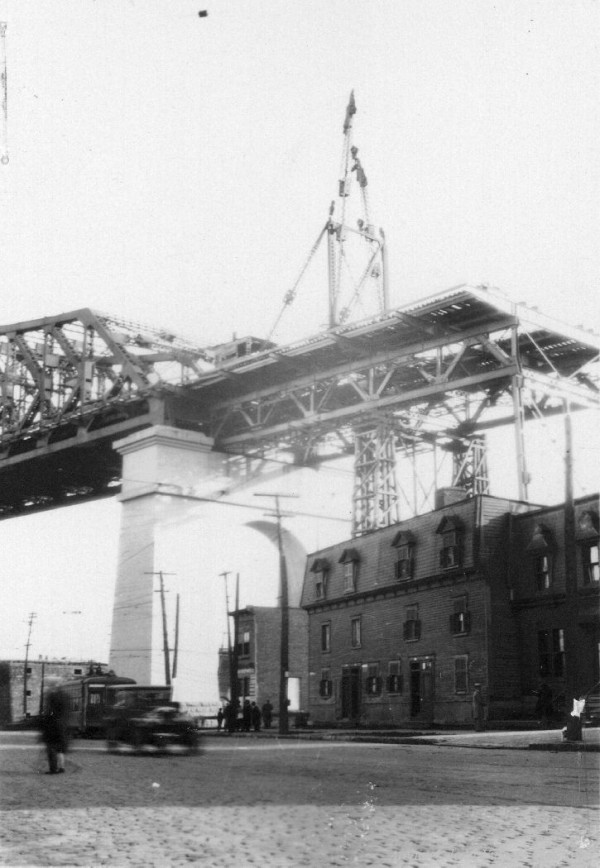 Construction du pont Jacques-Cartier, 1928, VM6-D780-23-13-006