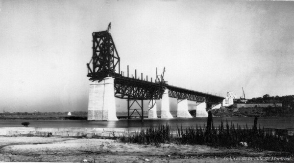 Construction du pont Jacques-Cartier, 1928, VM6-D780-23-13-005