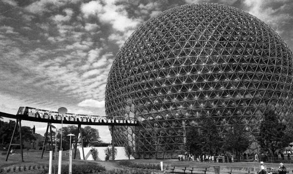La Biosphère à Terre des Hommes, été 1968, photographie d'Yvon Bellemare, VM94-EX136-779