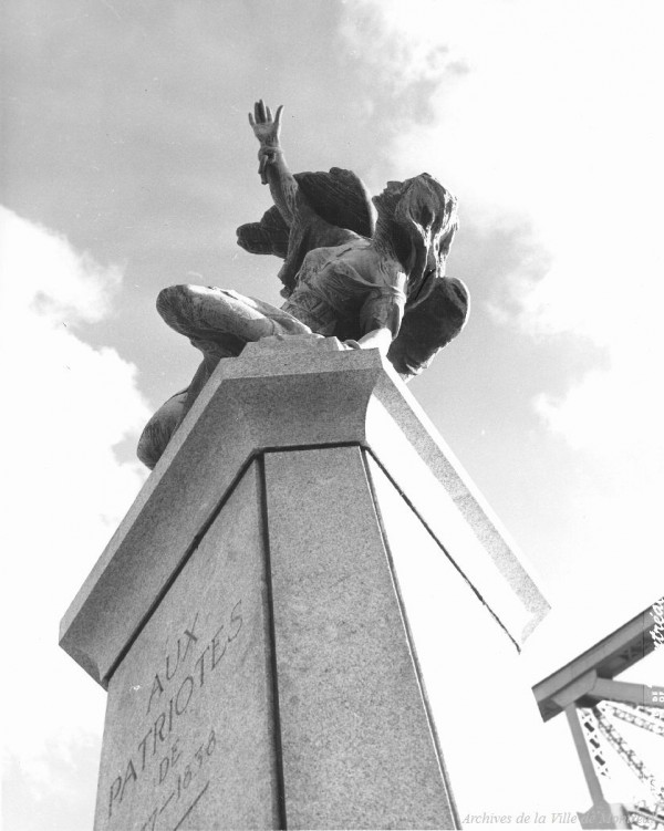 Monument aux patriotes, années 1960, VM6-D3020-40-025