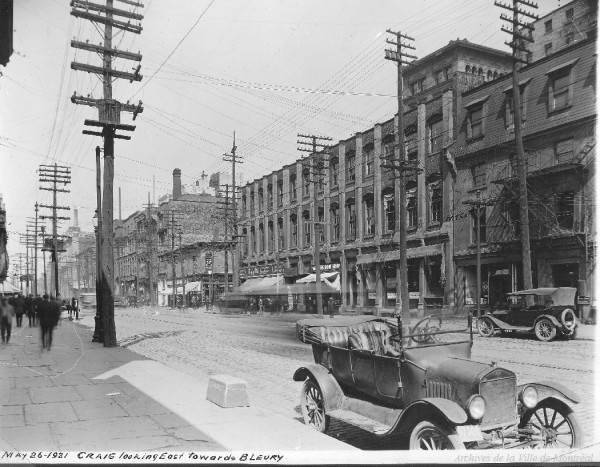 Rue Craig (devenue Saint-Antoine) en direction Est, vers la rue de Bleury, 26 mai 1921, VM98-Y_1P010