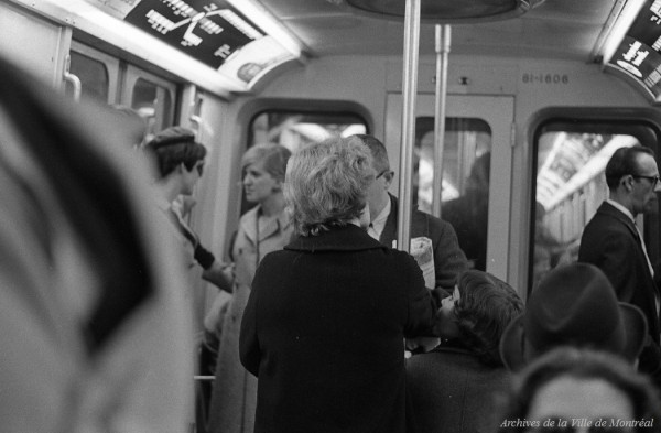 En métro vers l'Expo. 28 avril 1967. P132-2_011-003. Archives de la Ville de Montréal.