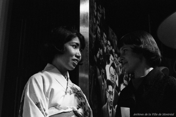 Réception au pavillon du Japon. 29 avril 1967. VM94-X003-066. Archives de la Ville de Montréal.