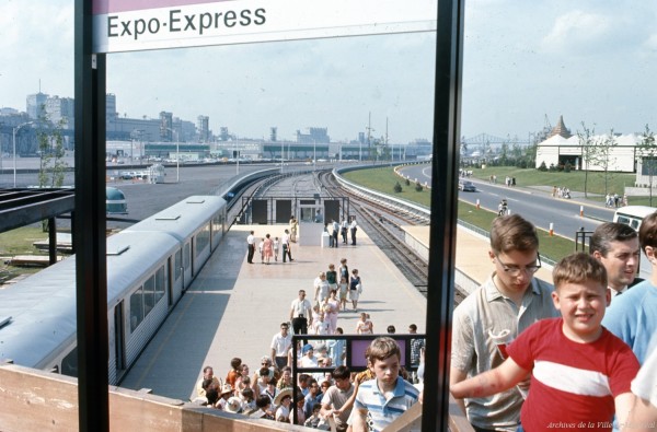 - Station de l’Expo-Express à la Cité du Havre. - 1967. Archives de la Ville de Montréal. VM94-EXd025-027