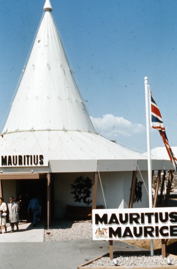 Pavillon de l'île Maurice. - 1967. Archives de la Ville de Montréal. VM94-EXd281-006