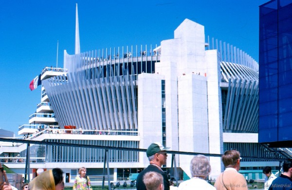 Pavillon de la France / Gilbert Ouellet. – 1967. Archives de la Ville de Montréal. P123_2P003