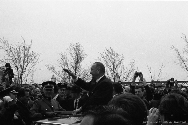 Lors de la précédente visite du président des États-Unis, Lyndon B. Johnson, le 25 mai 1967. VM94-X018-071. Archives de la Ville de Montréal.