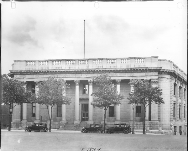 Bibliothèque de la Ville de Montréal. Années 1920. VM94-Z1870-1. Archives de la Ville de Montréal.