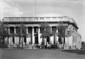 Bibliothèque de la Ville de Montréal. [1929-1930?]. VM94-Z478-1. Archives de la Ville de Montréal.