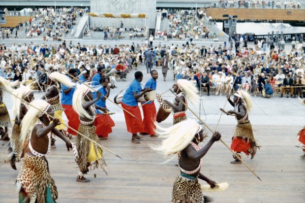 Journée nationale du Rwanda. Spectacle sur la Place des Nations. Août 1967. P124_3-071