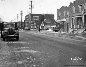 Intersection du boulevard Décarie et de la rue Saranac. 29 février 1940. VM166-R3209-2-027. Archives de la Ville de Montréal.