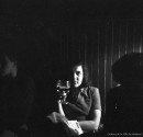 La peintre Rita Letendre, atelier rue Saint-Denis. – novembre 1953. Photographie de Robert Millet. P179-Y-01-02-D001-P030. AVM.