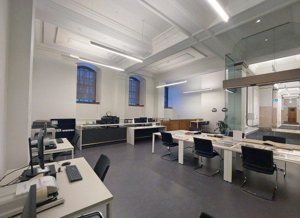 Salle de consultation Conrad-Archambault, située au local RC-150 de l'hôtel de ville