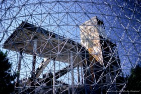 Biosphère (après le feu de 1976). - 19 juillet 1979. - Archives de la Ville de Montréal. P189-2-02-P418